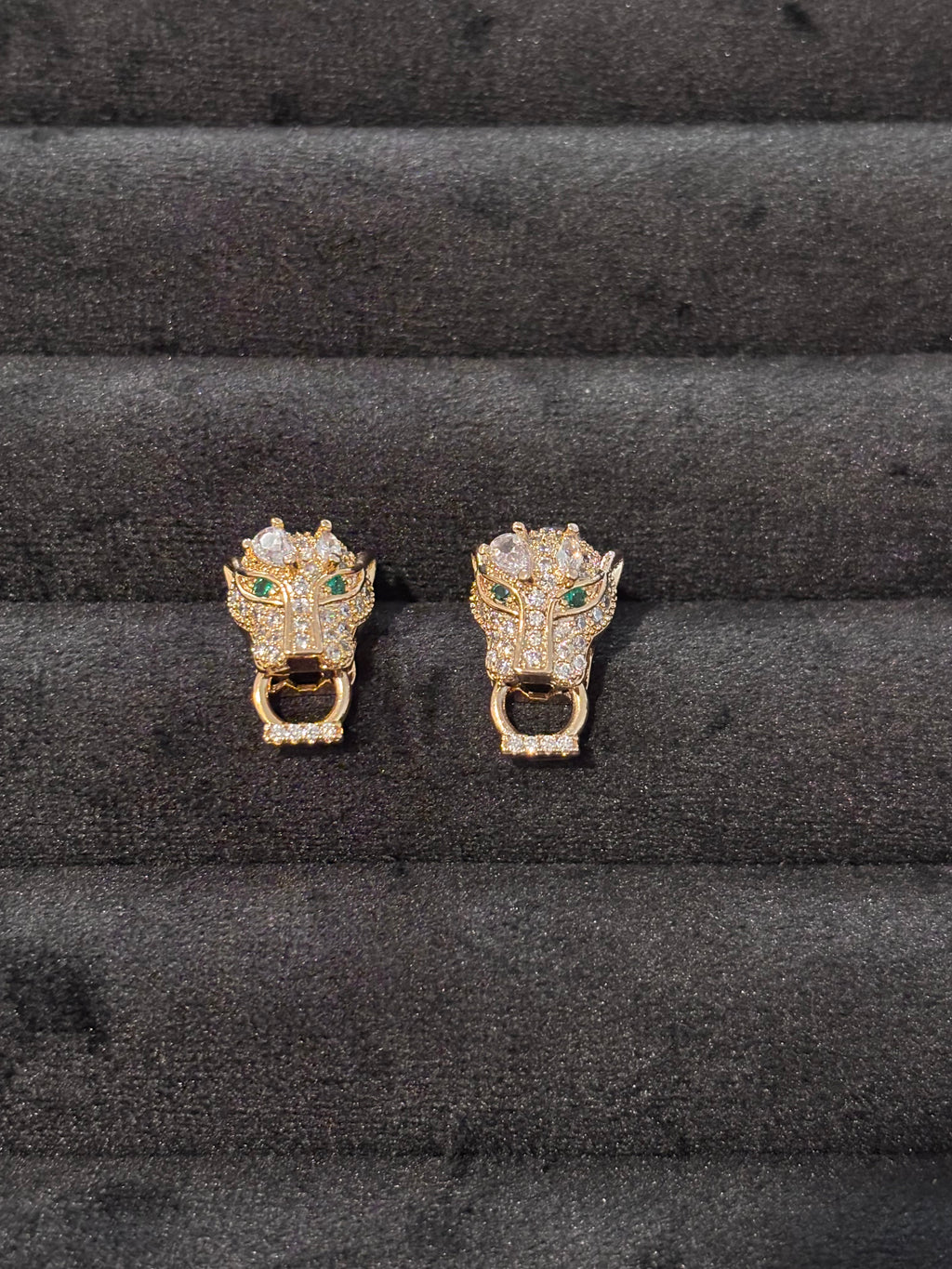 Emerald-Eyed Panther Studs