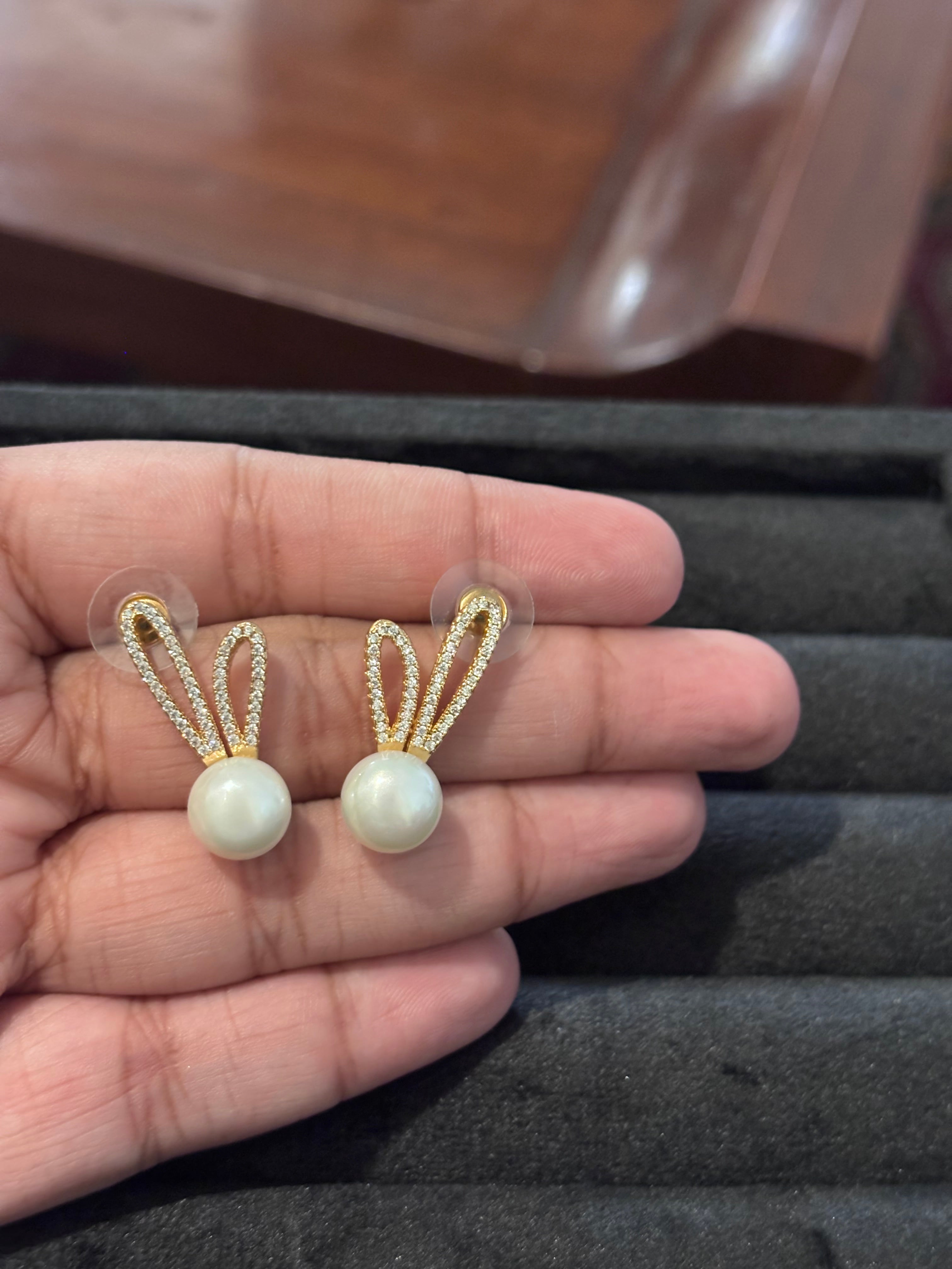 Pearl Bunny Studs