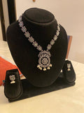The Waheeda "Guide" Floral Set