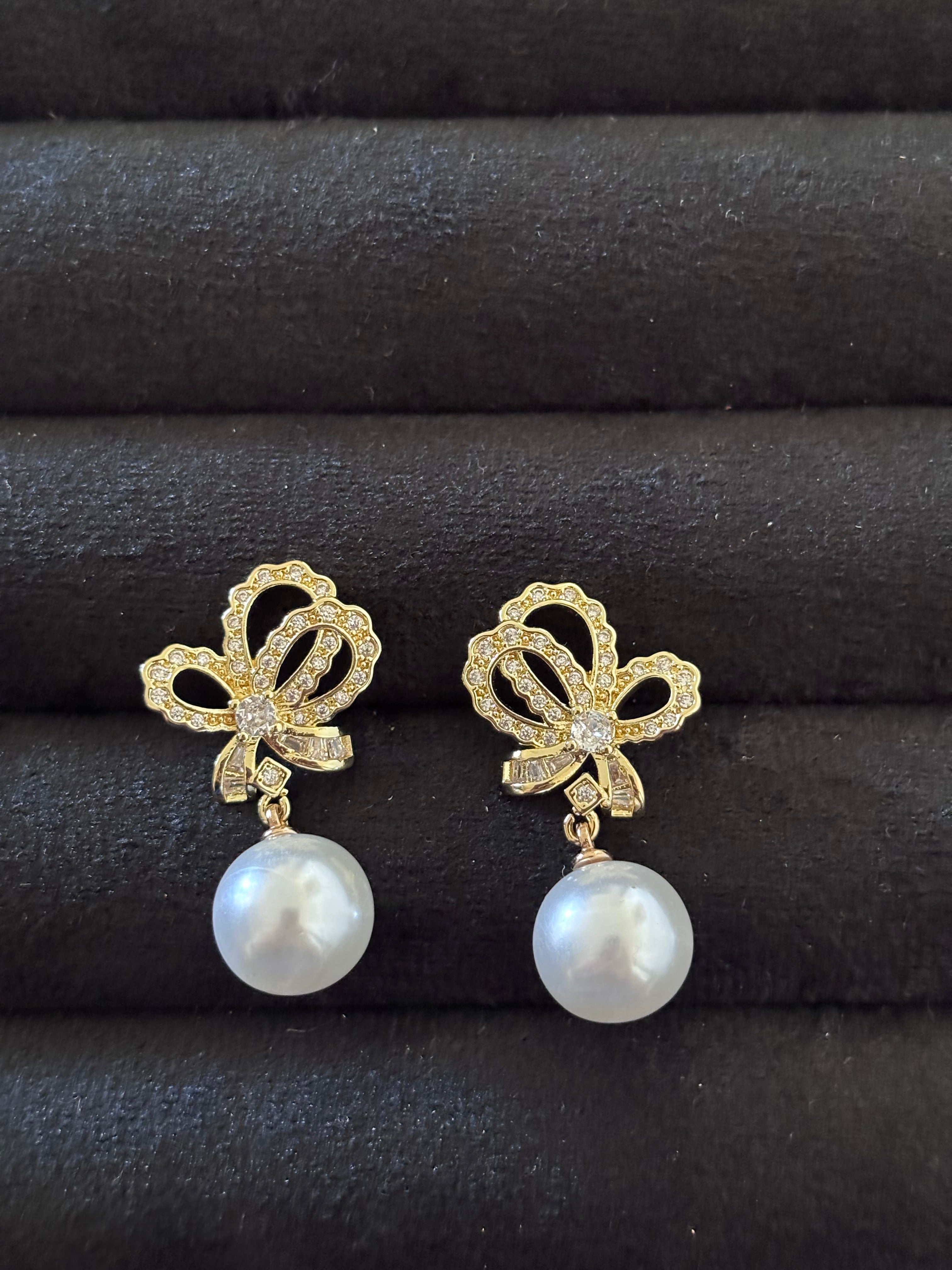 The "Enchanted Bow" Pearl Drops