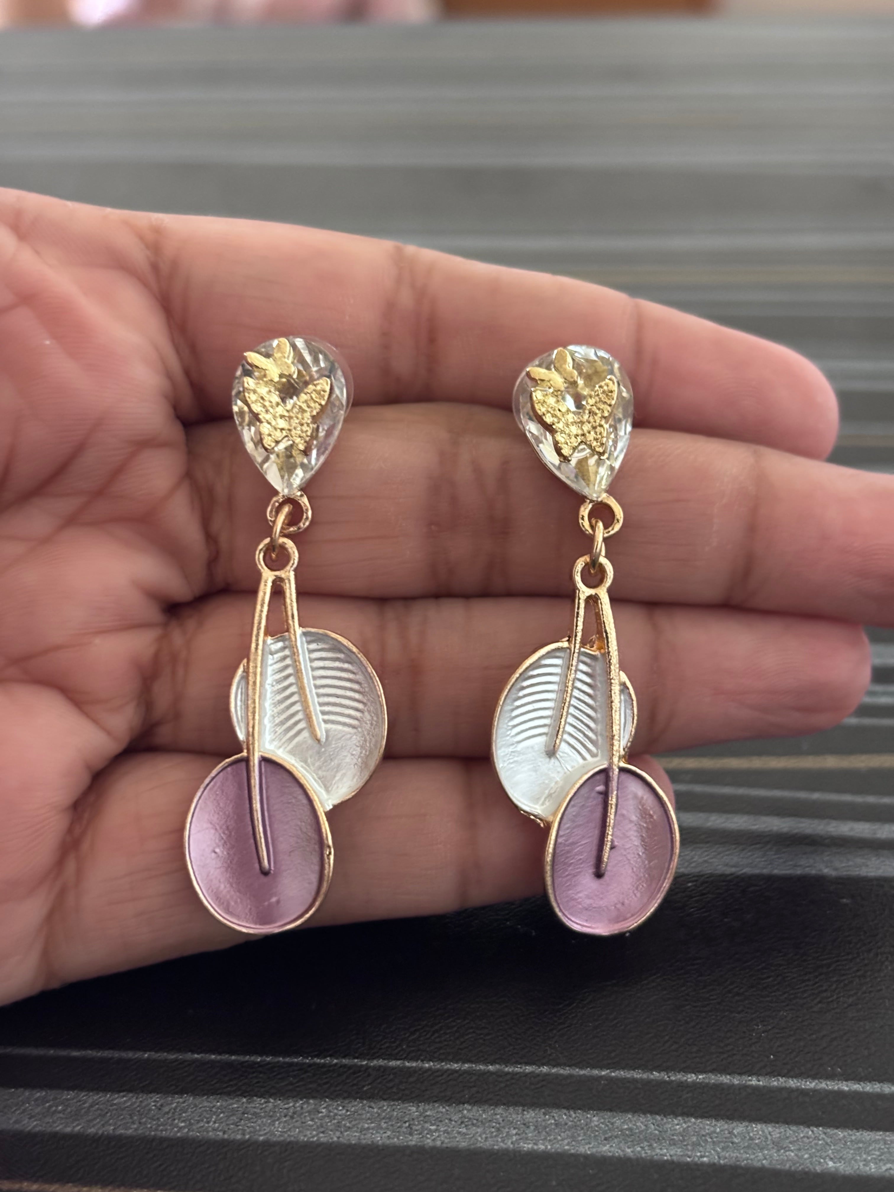 Aurora Petal Drops (Ivory Rose)