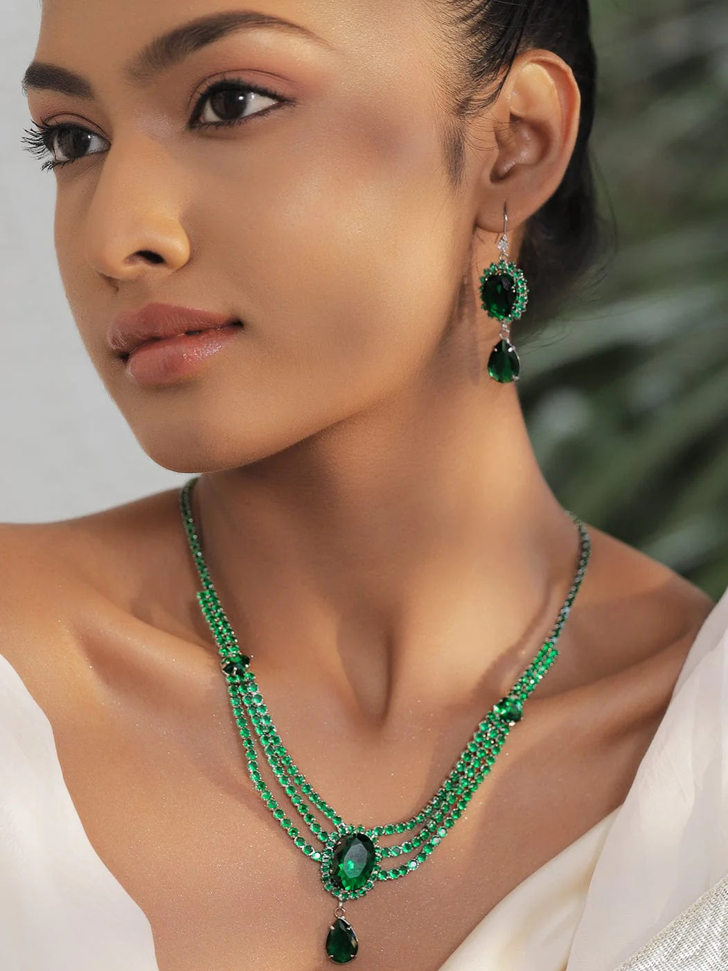 Rhodium-Plated Emerald Green Crystal Stone & Cubic Zirconia Studded Multilayer Glamorous Statement Necklace Set